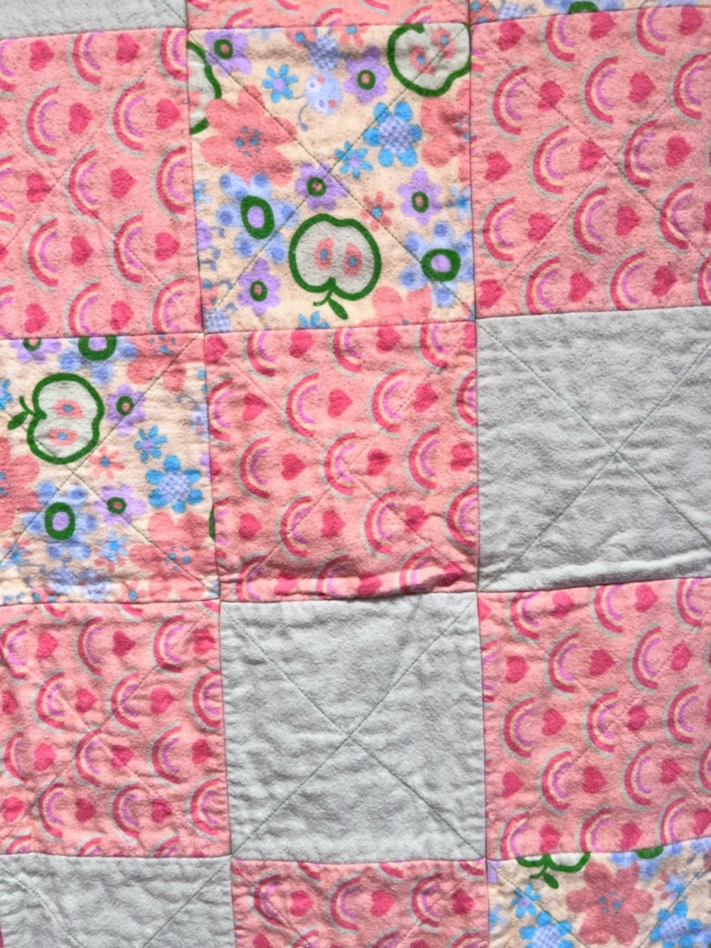 Homemade quilt - Picture 11 of 11